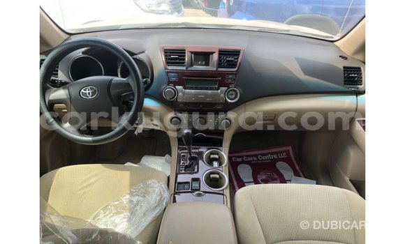 Buy Import Toyota Highlander Other Car in Import - Dubai in Bujumbura Buy Import Toyota Highlander Other Car in Import - Dubai in Bujumbura