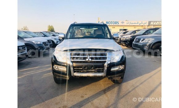 Nunua Imported Mitsubishi Pajero Nyeusi Gari ndani ya Import - Dubai nchini Bujumbura Nunua Imported Mitsubishi Pajero Nyeusi Gari ndani ya Import - Dubai nchini Bujumbura