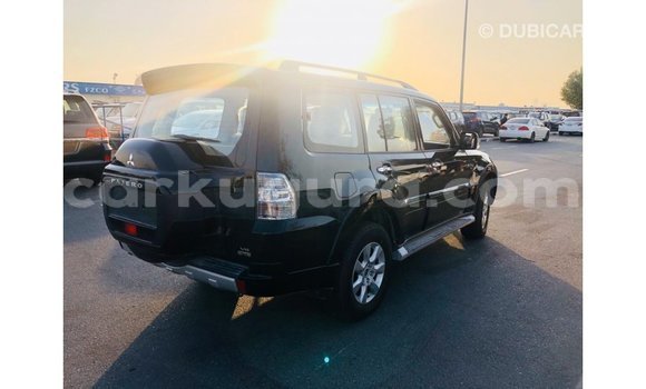 Nunua Imported Mitsubishi Pajero Nyeusi Gari ndani ya Import - Dubai nchini Bujumbura Nunua Imported Mitsubishi Pajero Nyeusi Gari ndani ya Import - Dubai nchini Bujumbura