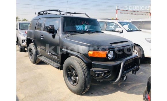 Nunua Imported Toyota FJ Cruiser Nyeusi Gari ndani ya Import - Dubai nchini Bujumbura Nunua Imported Toyota FJ Cruiser Nyeusi Gari ndani ya Import - Dubai nchini Bujumbura