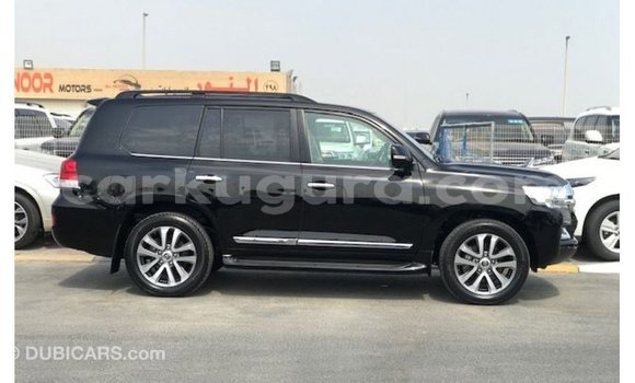 Acheter Import Voiture Toyota Land Cruiser Noir à Import - Dubai, Bujumbura Acheter Import Voiture Toyota Land Cruiser Noir à Import - Dubai, Bujumbura
