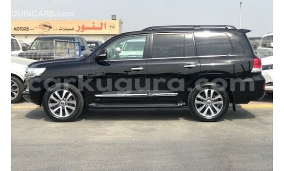 Acheter Import Voiture Toyota Land Cruiser Noir à Import - Dubai, Bujumbura Acheter Import Voiture Toyota Land Cruiser Noir à Import - Dubai, Bujumbura