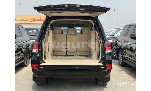 Acheter Import Voiture Toyota Land Cruiser Noir à Import - Dubai, Bujumbura Acheter Import Voiture Toyota Land Cruiser Noir à Import - Dubai, Bujumbura