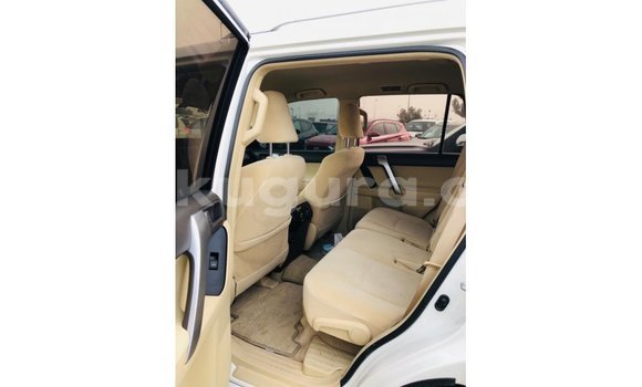 Nunua Imported Toyota Prado Nyeupe Gari ndani ya Import - Dubai nchini Bujumbura Nunua Imported Toyota Prado Nyeupe Gari ndani ya Import - Dubai nchini Bujumbura
