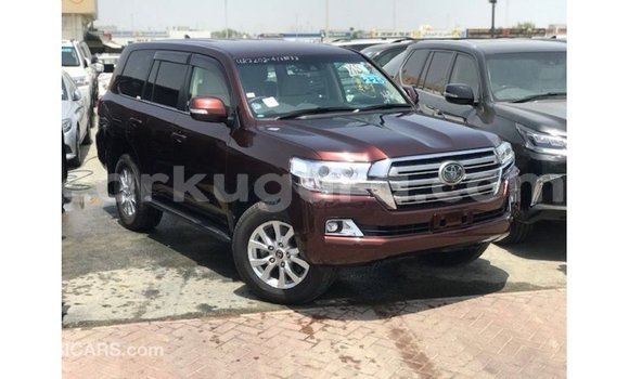 Acheter Import Voiture Toyota Land Cruiser Rouge à Import - Dubai, Bujumbura Acheter Import Voiture Toyota Land Cruiser Rouge à Import - Dubai, Bujumbura