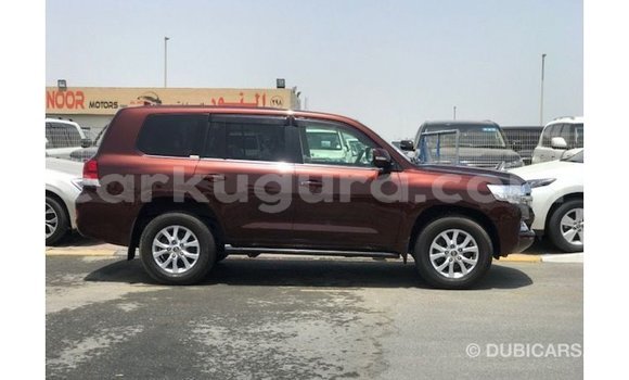Acheter Import Voiture Toyota Land Cruiser Rouge à Import - Dubai, Bujumbura Acheter Import Voiture Toyota Land Cruiser Rouge à Import - Dubai, Bujumbura