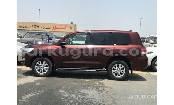 Acheter Import Voiture Toyota Land Cruiser Rouge à Import - Dubai, Bujumbura Acheter Import Voiture Toyota Land Cruiser Rouge à Import - Dubai, Bujumbura