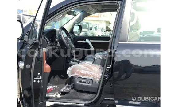 Buy Import Toyota Land Cruiser Black Car in Import - Dubai in Bujumbura Buy Import Toyota Land Cruiser Black Car in Import - Dubai in Bujumbura