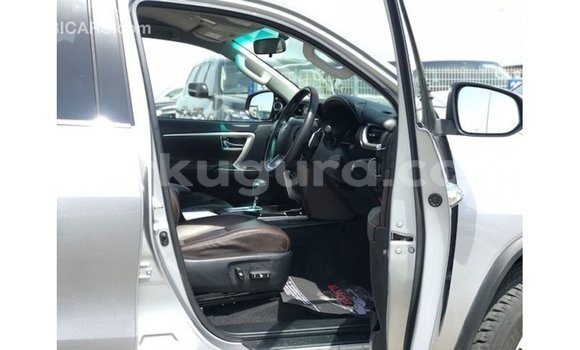 Buy Import Toyota Fortuner Other Car in Import - Dubai in Bujumbura Buy Import Toyota Fortuner Other Car in Import - Dubai in Bujumbura