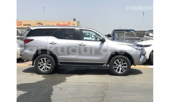 Buy Import Toyota Fortuner Other Car in Import - Dubai in Bujumbura Buy Import Toyota Fortuner Other Car in Import - Dubai in Bujumbura