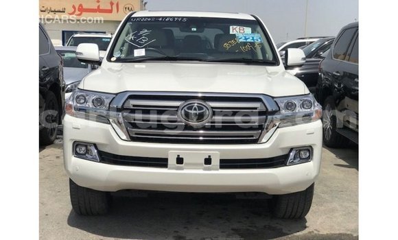 Acheter Import Voiture Toyota Land Cruiser Blanc à Import - Dubai, Bujumbura Acheter Import Voiture Toyota Land Cruiser Blanc à Import - Dubai, Bujumbura