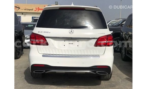 Buy Import Mercedes-Benz 190 White Car in Import - Dubai in Bujumbura Buy Import Mercedes-Benz 190 White Car in Import - Dubai in Bujumbura
