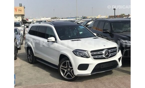 Buy Import Mercedes-Benz 190 White Car in Import - Dubai in Bujumbura Buy Import Mercedes-Benz 190 White Car in Import - Dubai in Bujumbura