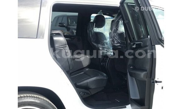 Buy Import Mercedes-Benz 190 White Car in Import - Dubai in Bujumbura Buy Import Mercedes-Benz 190 White Car in Import - Dubai in Bujumbura