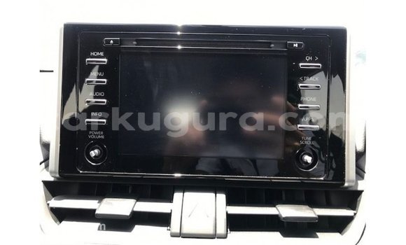 Acheter Import Voiture Toyota 4Runner Blanc à Import - Dubai, Bujumbura Acheter Import Voiture Toyota 4Runner Blanc à Import - Dubai, Bujumbura