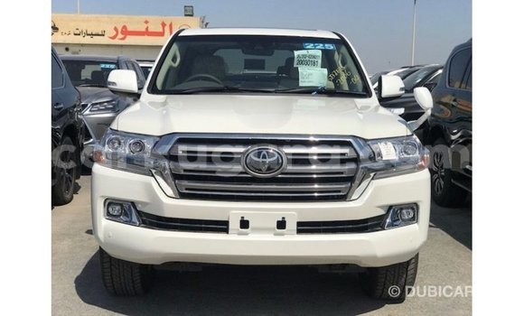 Buy Import Toyota Land Cruiser White Car in Import - Dubai in Bujumbura Buy Import Toyota Land Cruiser White Car in Import - Dubai in Bujumbura