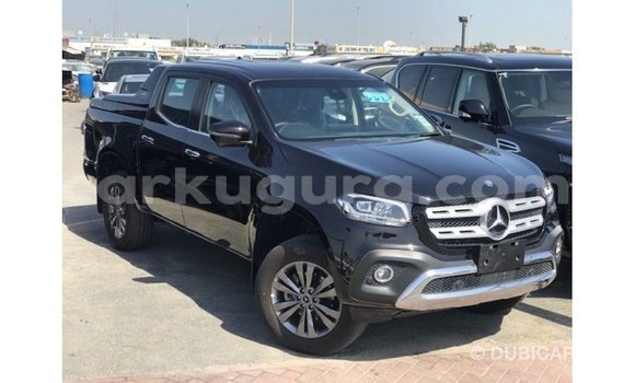 Acheter Import Voiture Mercedes-Benz 250 Noir à Import - Dubai, Bujumbura Acheter Import Voiture Mercedes-Benz 250 Noir à Import - Dubai, Bujumbura