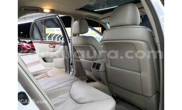 Nunua Imported Jaguar XJ Nyeusi Gari ndani ya Import - Dubai nchini Bujumbura Nunua Imported Jaguar XJ Nyeusi Gari ndani ya Import - Dubai nchini Bujumbura