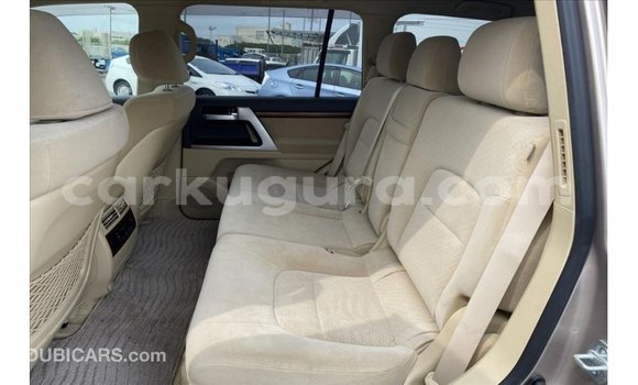 Nunua Imported Toyota Land Cruiser Nyingine Gari ndani ya Import - Dubai nchini Bujumbura Nunua Imported Toyota Land Cruiser Nyingine Gari ndani ya Import - Dubai nchini Bujumbura