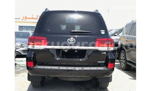 Acheter Import Voiture Toyota Land Cruiser Noir à Import - Dubai, Bujumbura Acheter Import Voiture Toyota Land Cruiser Noir à Import - Dubai, Bujumbura