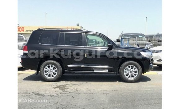 Acheter Import Voiture Toyota Land Cruiser Noir à Import - Dubai, Bujumbura Acheter Import Voiture Toyota Land Cruiser Noir à Import - Dubai, Bujumbura