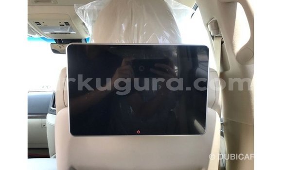 Acheter Import Voiture Toyota Land Cruiser Noir à Import - Dubai, Bujumbura Acheter Import Voiture Toyota Land Cruiser Noir à Import - Dubai, Bujumbura