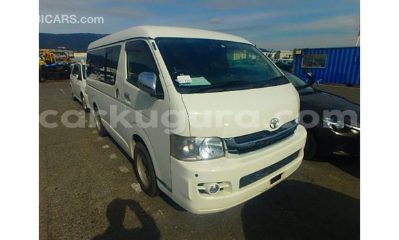 Acheter Import Voiture Toyota Hiace Blanc à Import - Dubai, Bujumbura Acheter Import Voiture Toyota Hiace Blanc à Import - Dubai, Bujumbura