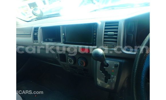 Acheter Import Voiture Toyota Hiace Blanc à Import - Dubai, Bujumbura Acheter Import Voiture Toyota Hiace Blanc à Import - Dubai, Bujumbura
