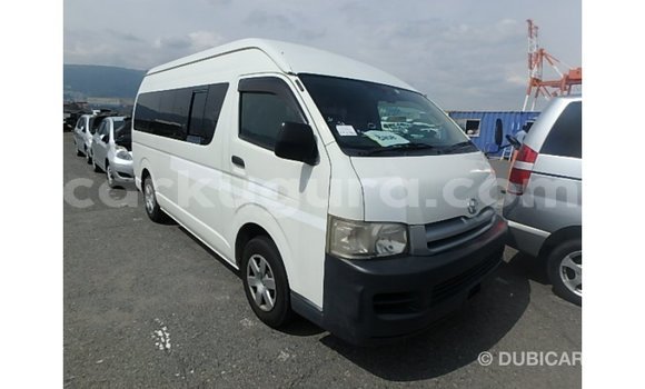 Acheter Import Voiture Toyota Hiace Blanc à Import - Dubai, Bujumbura Acheter Import Voiture Toyota Hiace Blanc à Import - Dubai, Bujumbura