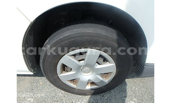 Acheter Import Voiture Toyota Hiace Blanc à Import - Dubai, Bujumbura Acheter Import Voiture Toyota Hiace Blanc à Import - Dubai, Bujumbura