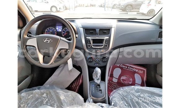 Acheter Import Voiture Hyundai Accent Rouge à Import - Dubai, Bujumbura Acheter Import Voiture Hyundai Accent Rouge à Import - Dubai, Bujumbura