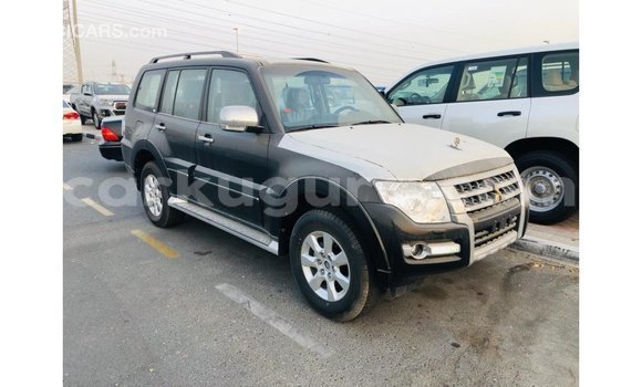 Buy Import Mitsubishi Pajero Black Car in Import - Dubai in Bujumbura Buy Import Mitsubishi Pajero Black Car in Import - Dubai in Bujumbura