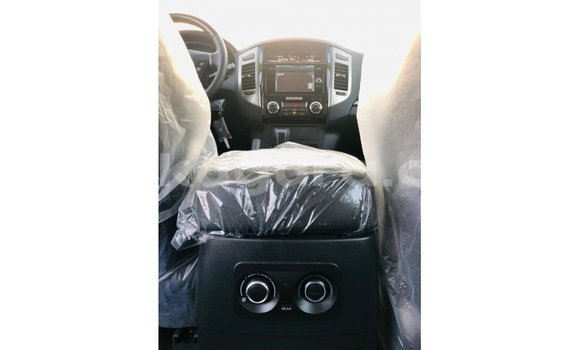 Buy Import Mitsubishi Pajero Black Car in Import - Dubai in Bujumbura Buy Import Mitsubishi Pajero Black Car in Import - Dubai in Bujumbura