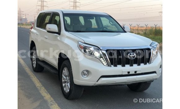 Acheter Import Voiture Toyota Prado Blanc à Import - Dubai, Bujumbura Acheter Import Voiture Toyota Prado Blanc à Import - Dubai, Bujumbura
