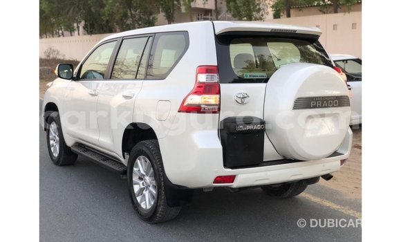 Acheter Import Voiture Toyota Prado Blanc à Import - Dubai, Bujumbura Acheter Import Voiture Toyota Prado Blanc à Import - Dubai, Bujumbura