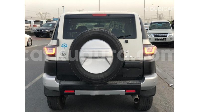 Big with watermark toyota fj cruiser bujumbura import dubai 5672