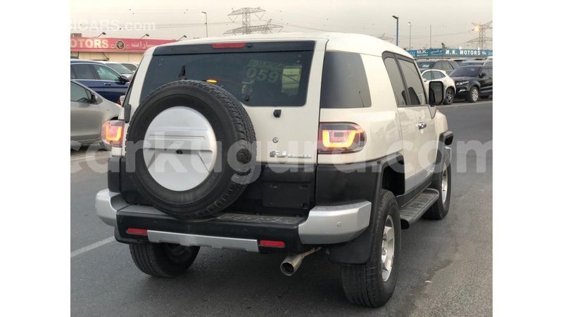 Big with watermark toyota fj cruiser bujumbura import dubai 5672