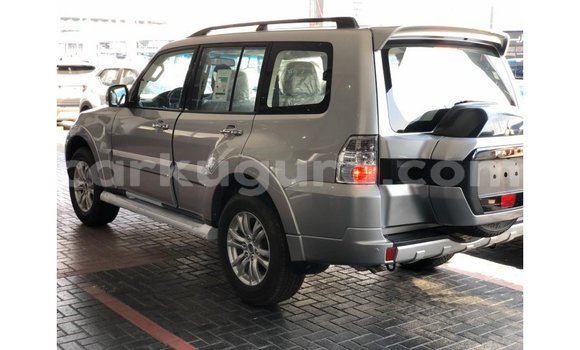 Acheter Import Voiture Mitsubishi Pajero Autre à Import - Dubai, Bujumbura Acheter Import Voiture Mitsubishi Pajero Autre à Import - Dubai, Bujumbura