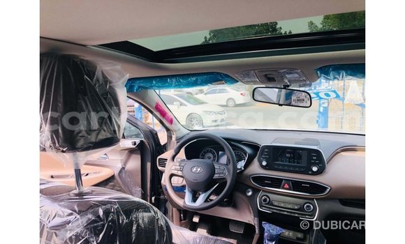 Acheter Import Voiture Hyundai Santa Fe Vert à Import - Dubai, Bujumbura Acheter Import Voiture Hyundai Santa Fe Vert à Import - Dubai, Bujumbura