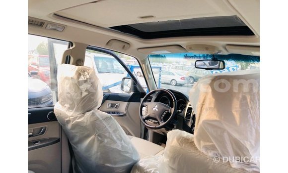 Buy Import Mitsubishi Pajero White Car in Import - Dubai in Bujumbura Buy Import Mitsubishi Pajero White Car in Import - Dubai in Bujumbura