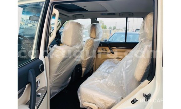Buy Import Mitsubishi Pajero White Car in Import - Dubai in Bujumbura Buy Import Mitsubishi Pajero White Car in Import - Dubai in Bujumbura