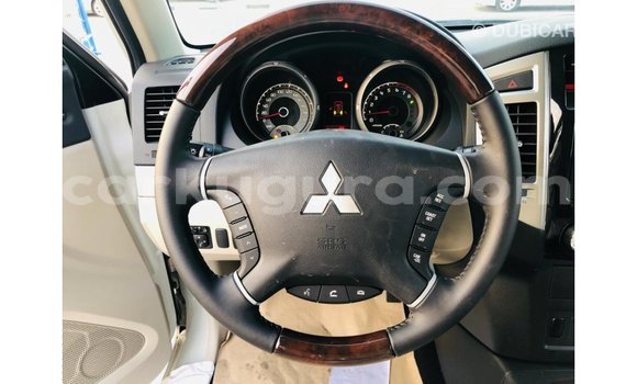Buy Import Mitsubishi Pajero White Car in Import - Dubai in Bujumbura Buy Import Mitsubishi Pajero White Car in Import - Dubai in Bujumbura