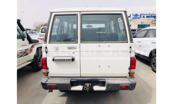 Buy Import Toyota Land Cruiser White Car in Import - Dubai in Bujumbura Buy Import Toyota Land Cruiser White Car in Import - Dubai in Bujumbura