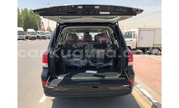 Nunua Imported Toyota Land Cruiser Nyeusi Gari ndani ya Import - Dubai nchini Bujumbura Nunua Imported Toyota Land Cruiser Nyeusi Gari ndani ya Import - Dubai nchini Bujumbura