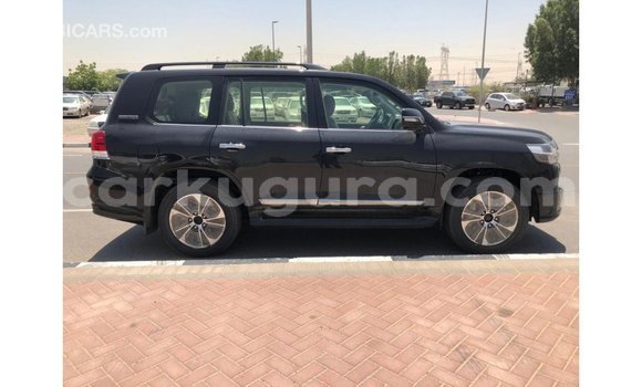 Nunua Imported Toyota Land Cruiser Nyeusi Gari ndani ya Import - Dubai nchini Bujumbura Nunua Imported Toyota Land Cruiser Nyeusi Gari ndani ya Import - Dubai nchini Bujumbura