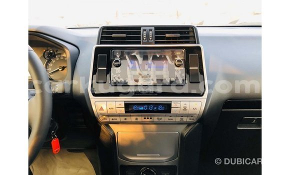 Nunua Imported Toyota Prado Nyeusi Gari ndani ya Import - Dubai nchini Bujumbura Nunua Imported Toyota Prado Nyeusi Gari ndani ya Import - Dubai nchini Bujumbura