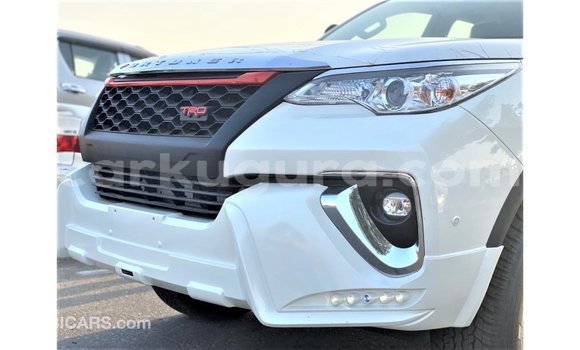 Buy Import Toyota Fortuner White Car in Import - Dubai in Bujumbura Buy Import Toyota Fortuner White Car in Import - Dubai in Bujumbura