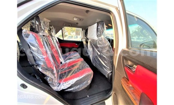 Buy Import Toyota Fortuner White Car in Import - Dubai in Bujumbura Buy Import Toyota Fortuner White Car in Import - Dubai in Bujumbura