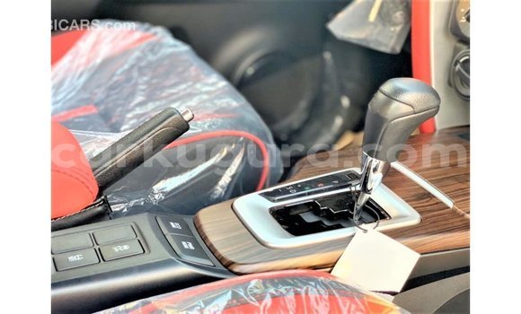 Buy Import Toyota Fortuner White Car in Import - Dubai in Bujumbura Buy Import Toyota Fortuner White Car in Import - Dubai in Bujumbura