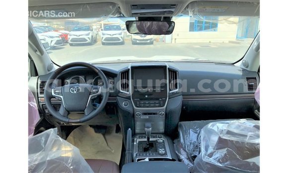 Buy Import Toyota Land Cruiser White Car in Import - Dubai in Bujumbura Buy Import Toyota Land Cruiser White Car in Import - Dubai in Bujumbura